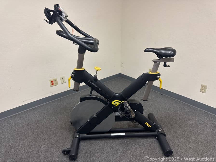 lemond-revmaster-l15300-8-pro-stationary-bicycle-with-pilot-2-612628
