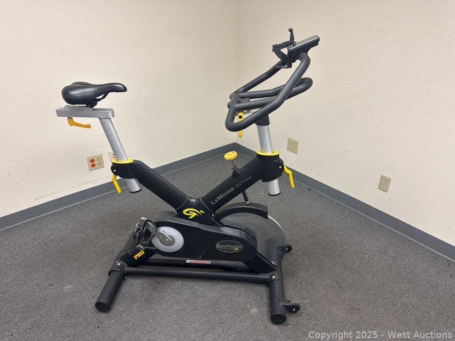 lemond-revmaster-l15300-pro-stationary-bicycle-612631