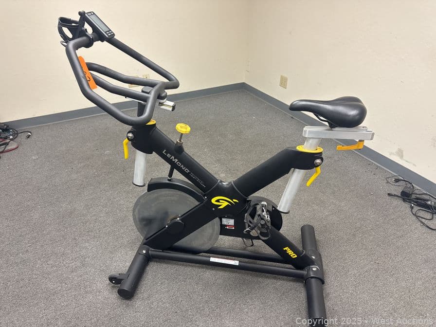 lemond-revmaster-l15300-pro-stationary-bicycle-612633