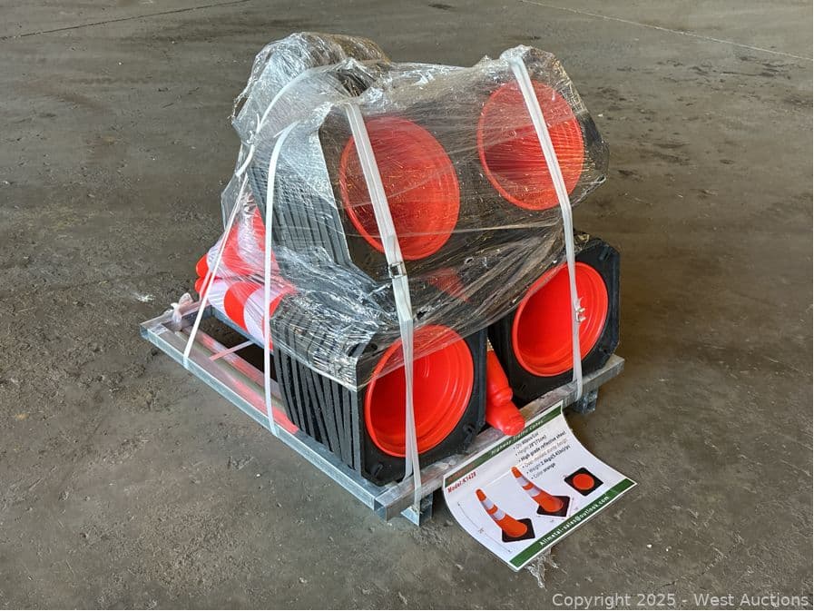 60-28-34-high-grade-reflective-orange-traffic-cones-unused-601126