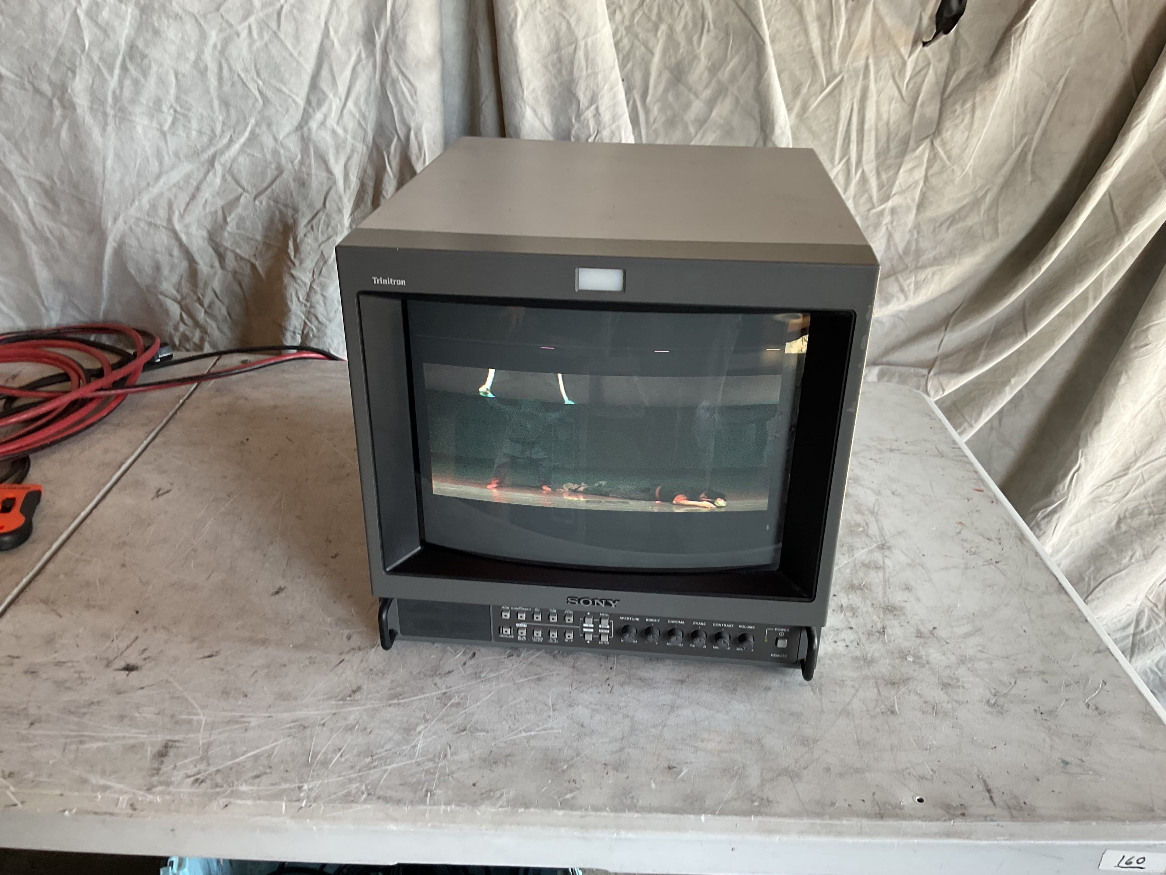 sony-pvm-14m2u-13-crt-monitor-in-road-case-616644