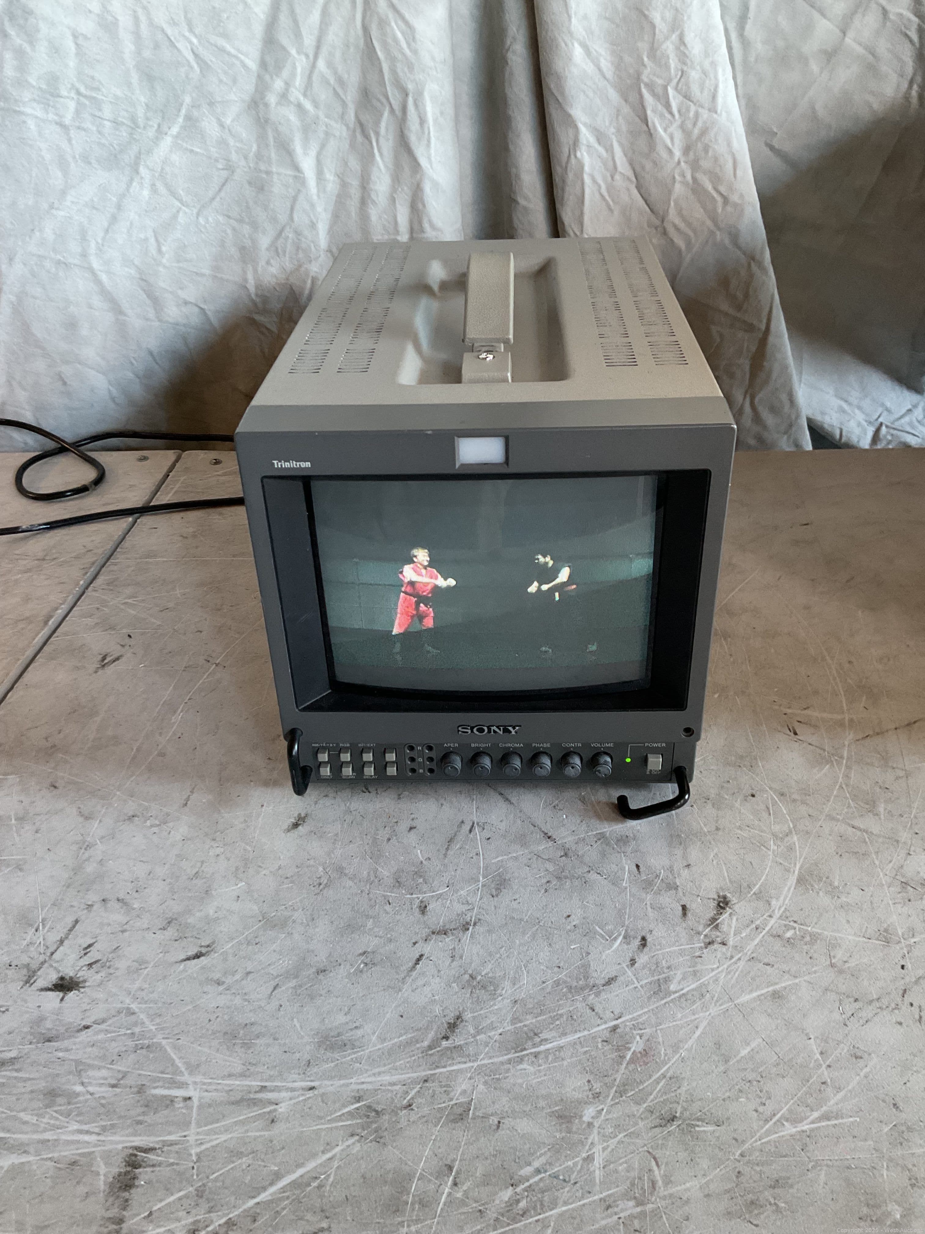 sony-pvm-8042q-8-crt-monitor-in-road-case-616647