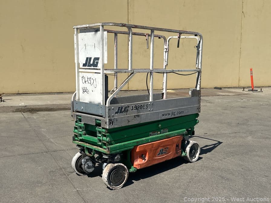 jlg-1930-electric-scissor-lift-19-39-max-lift-height-601723