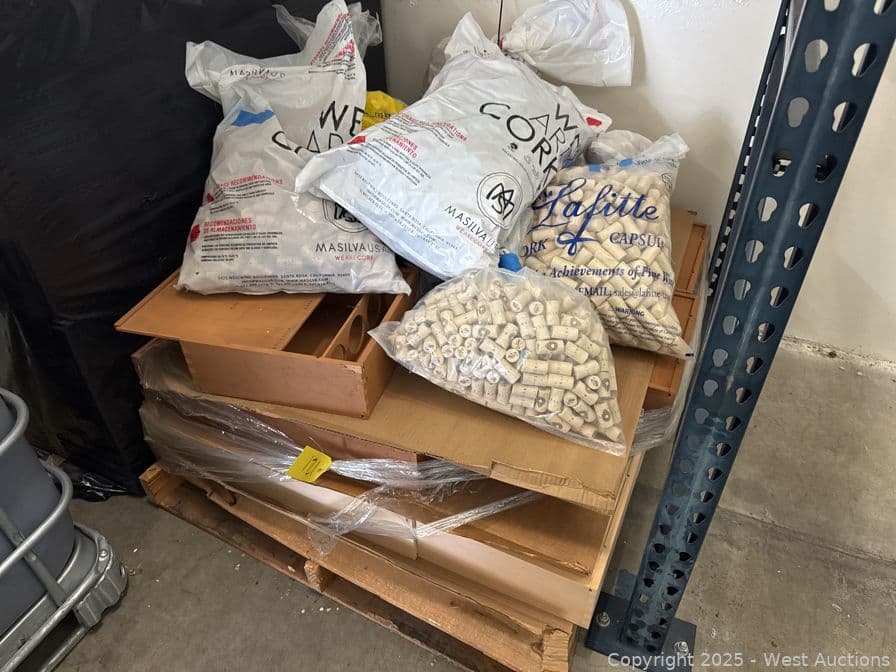 contents-of-pallet-wine-boxes-and-bulk-cork-600761
