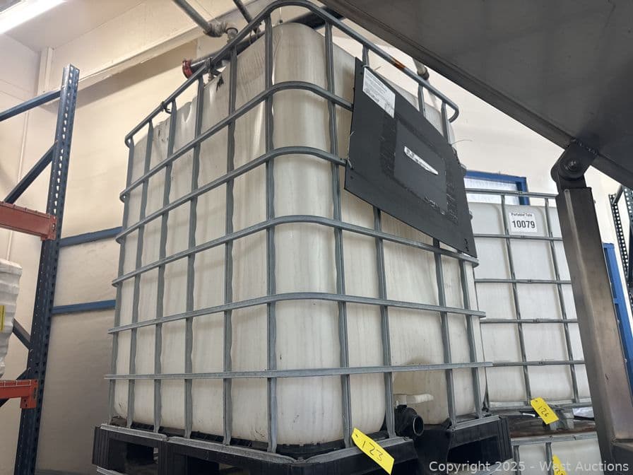 portable-liquid-storage-tote-600759