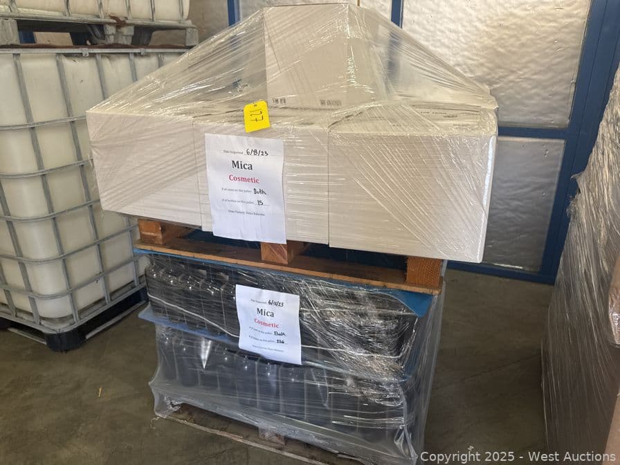 contents-of-2-pallets-assorted-750ml-glass-wine-bottles-600755