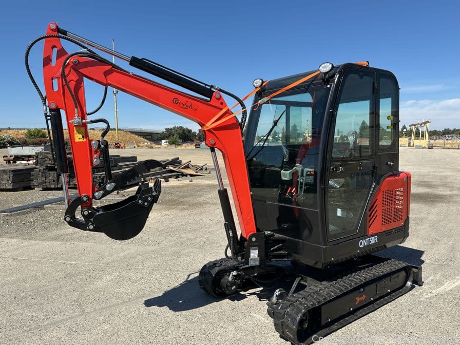 2025-cfg-industrial-qnt50r-mini-excavator-with-cab-unused-601222