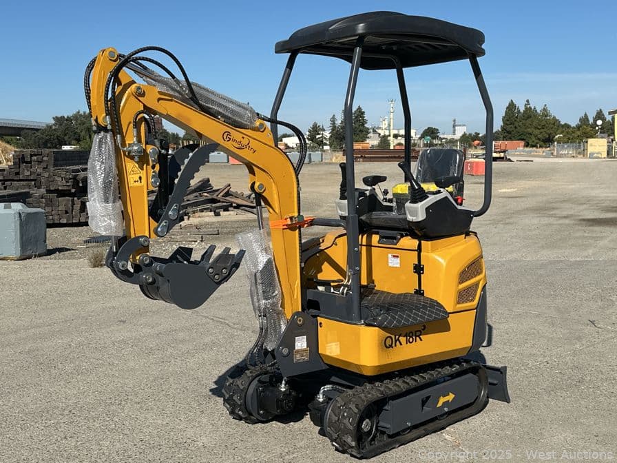 2025-cfg-industrial-qk18r-mini-excavator-unused-601229
