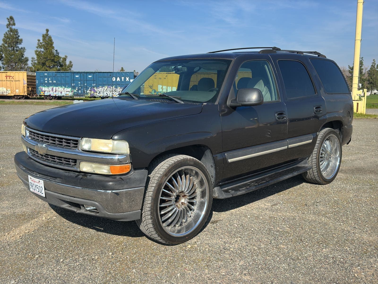 2004-chevrolet-tahoe-e12f6d