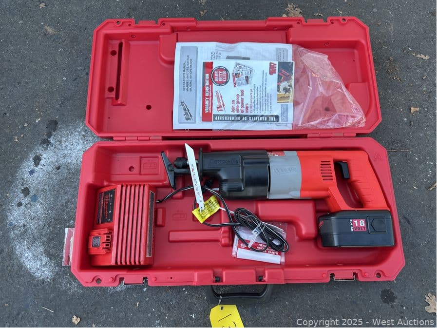 milwaukee-18v-cordless-sawzall-608551