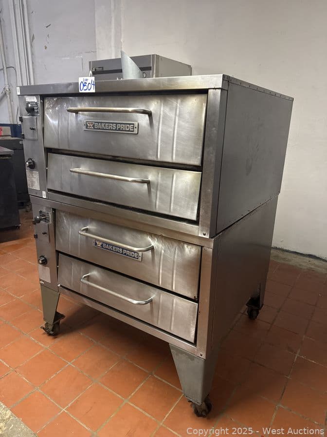 bakers-pride-stone-pizza-oven-607058