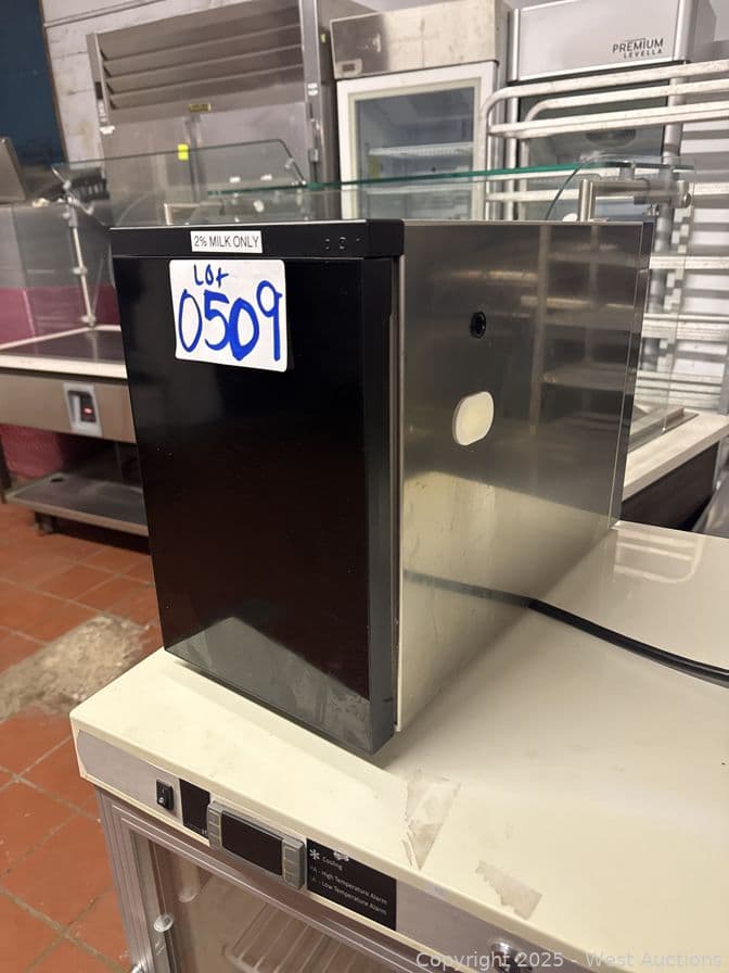 small-refrigerator-for-espresso-machine-607052