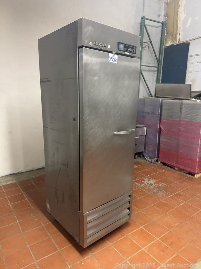 beverage-refrigerator-single-door-607069