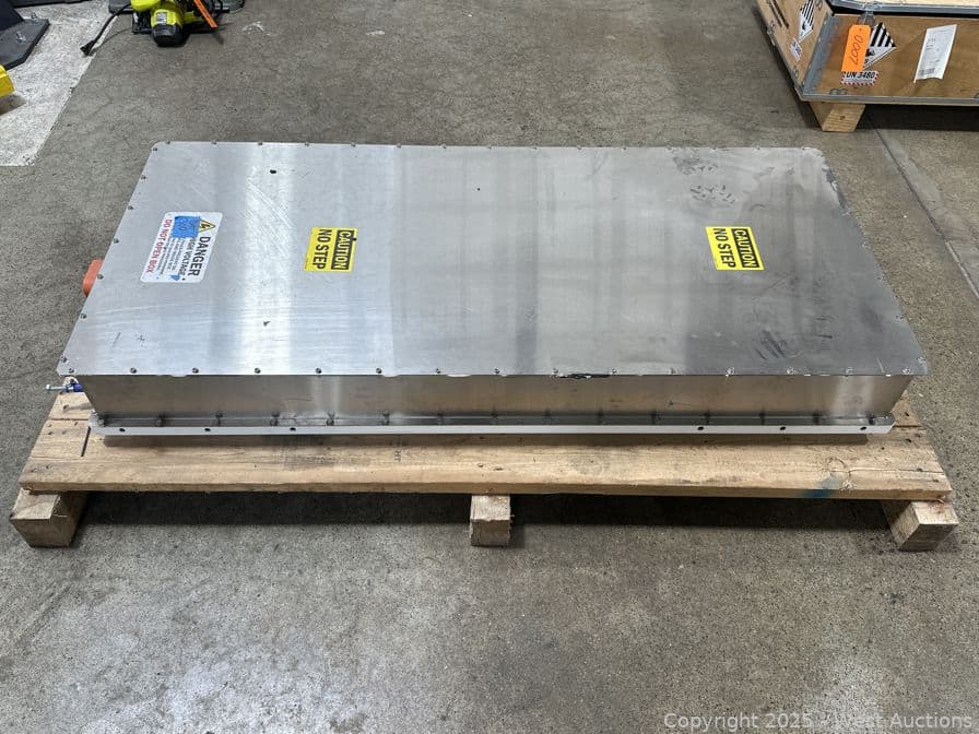 lts-marine-voltari-lithium-ion-battery-model-phev370-705-14lb-606757