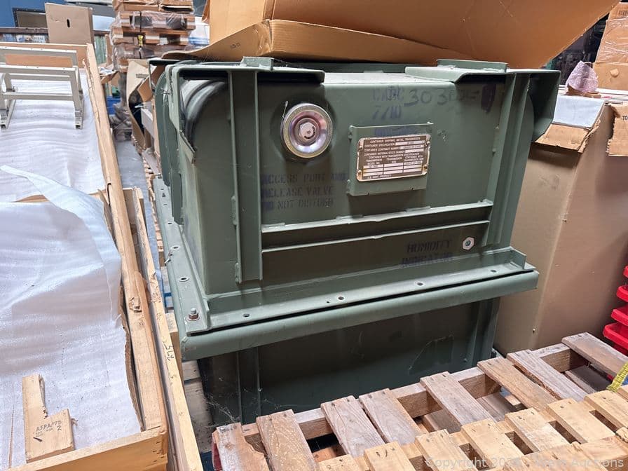 military-ht740d-transmission-with-metal-transport-case-610046