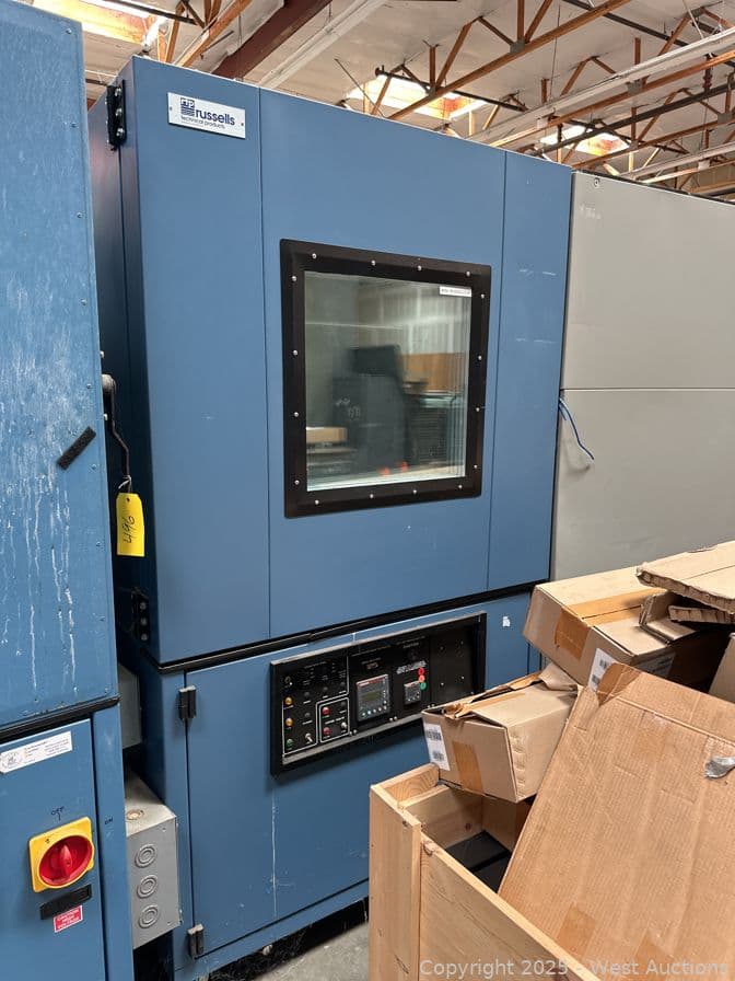russells-technical-gd-32-3-3-environmental-test-chamber-610041