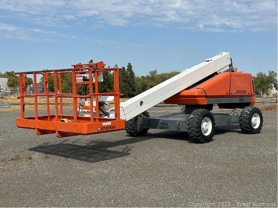 snorkel-tb-42dz-4wd-diesel-telescopic-boom-lift-609226