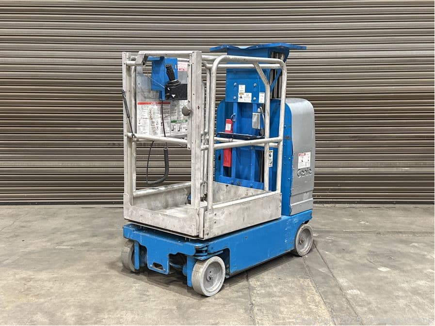 genie-gr-15-vertical-mast-lift-15-39-max-lift-height-609362