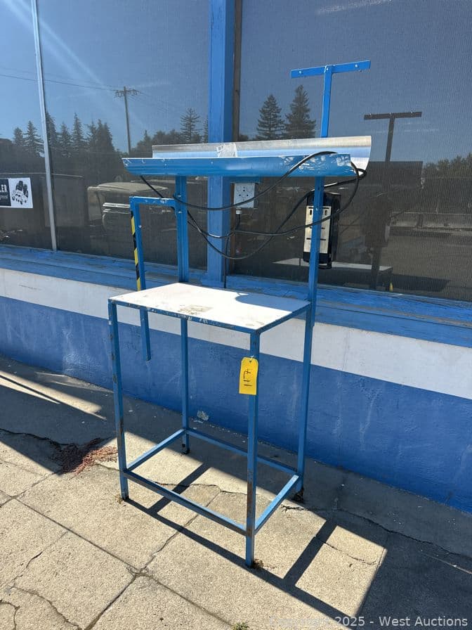 metal-work-station-613767