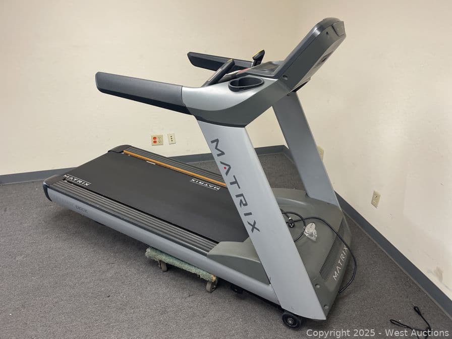 matrix-ultimate-deck-treadmill-620297