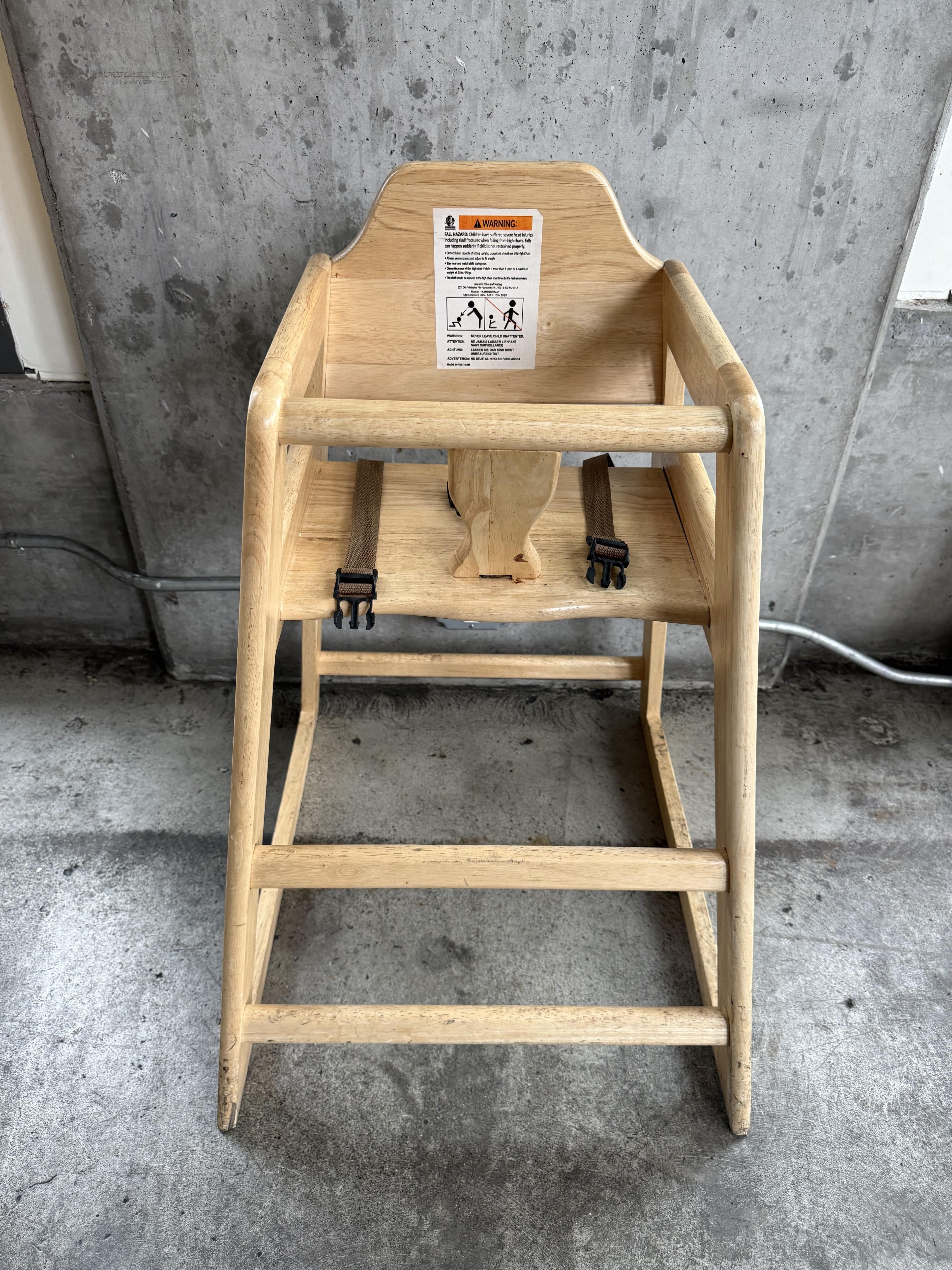 4-standard-height-wooden-high-chair-with-natural-finish-618291