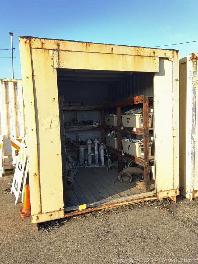 10-shipping-container-with-door-contents-not-included-mkex46rk