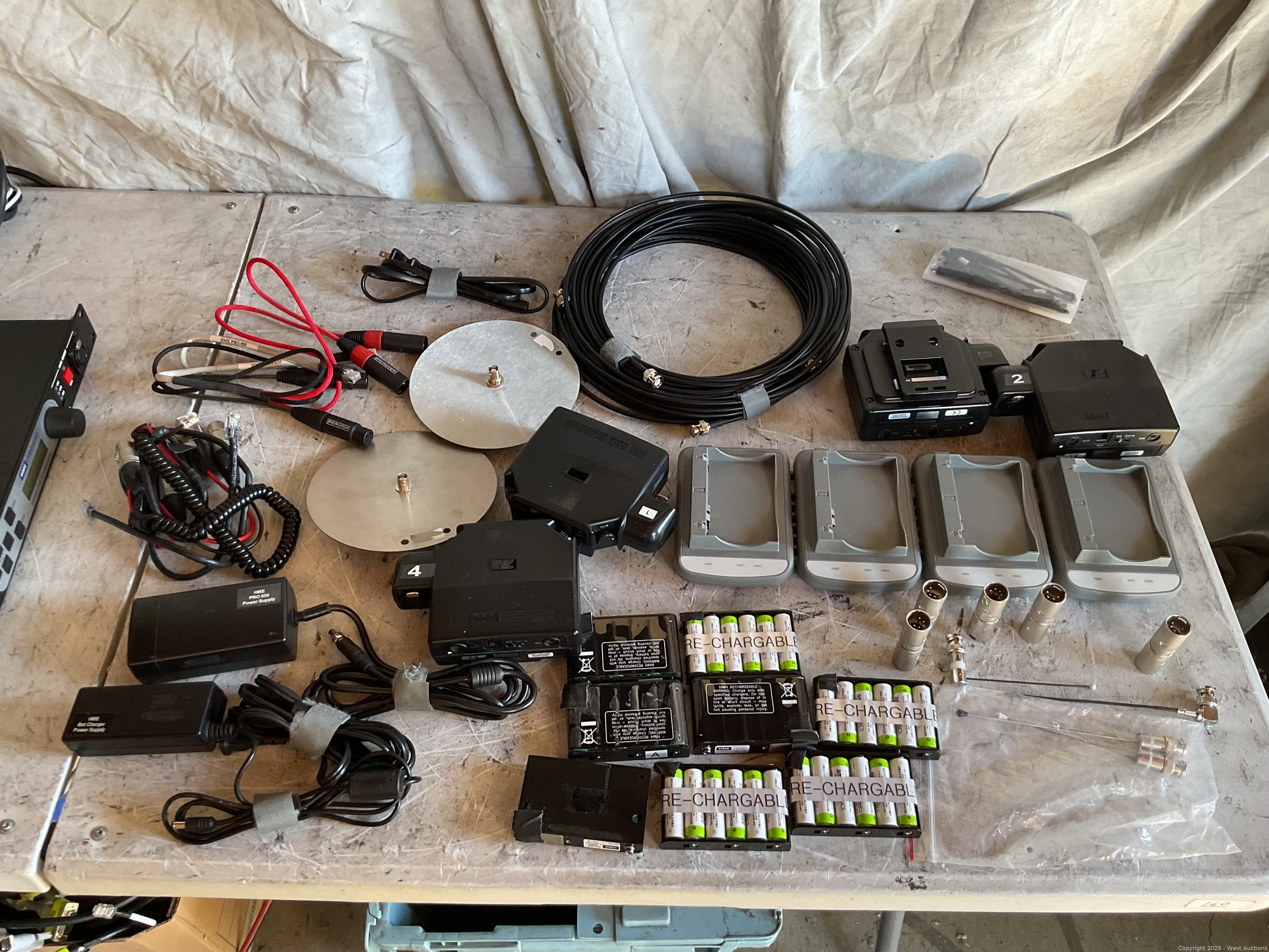 hme-wireless-intercom-full-set-in-pelican-1610-case-617755