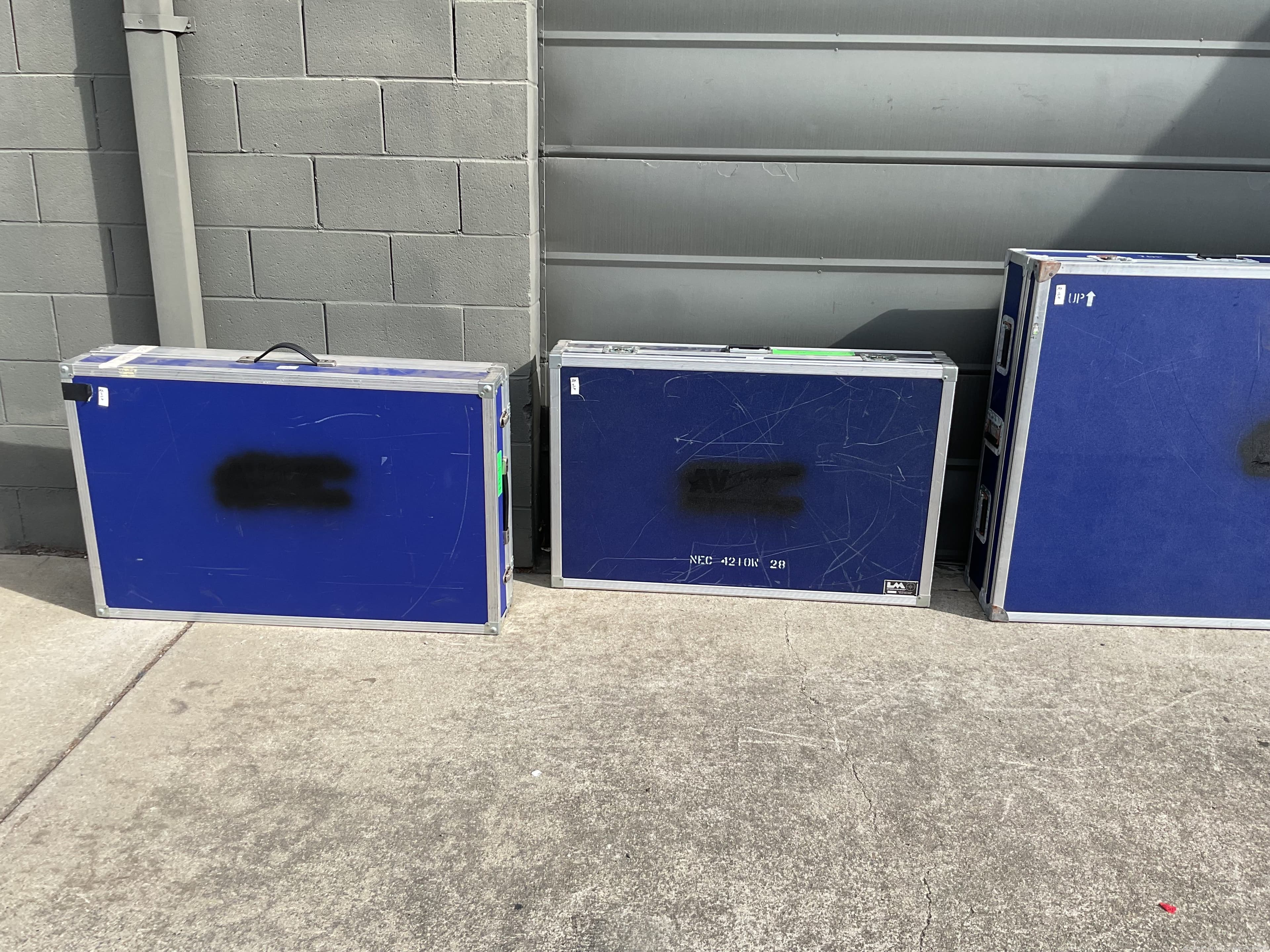 4-empty-cases-tv-sleeve-style-617292