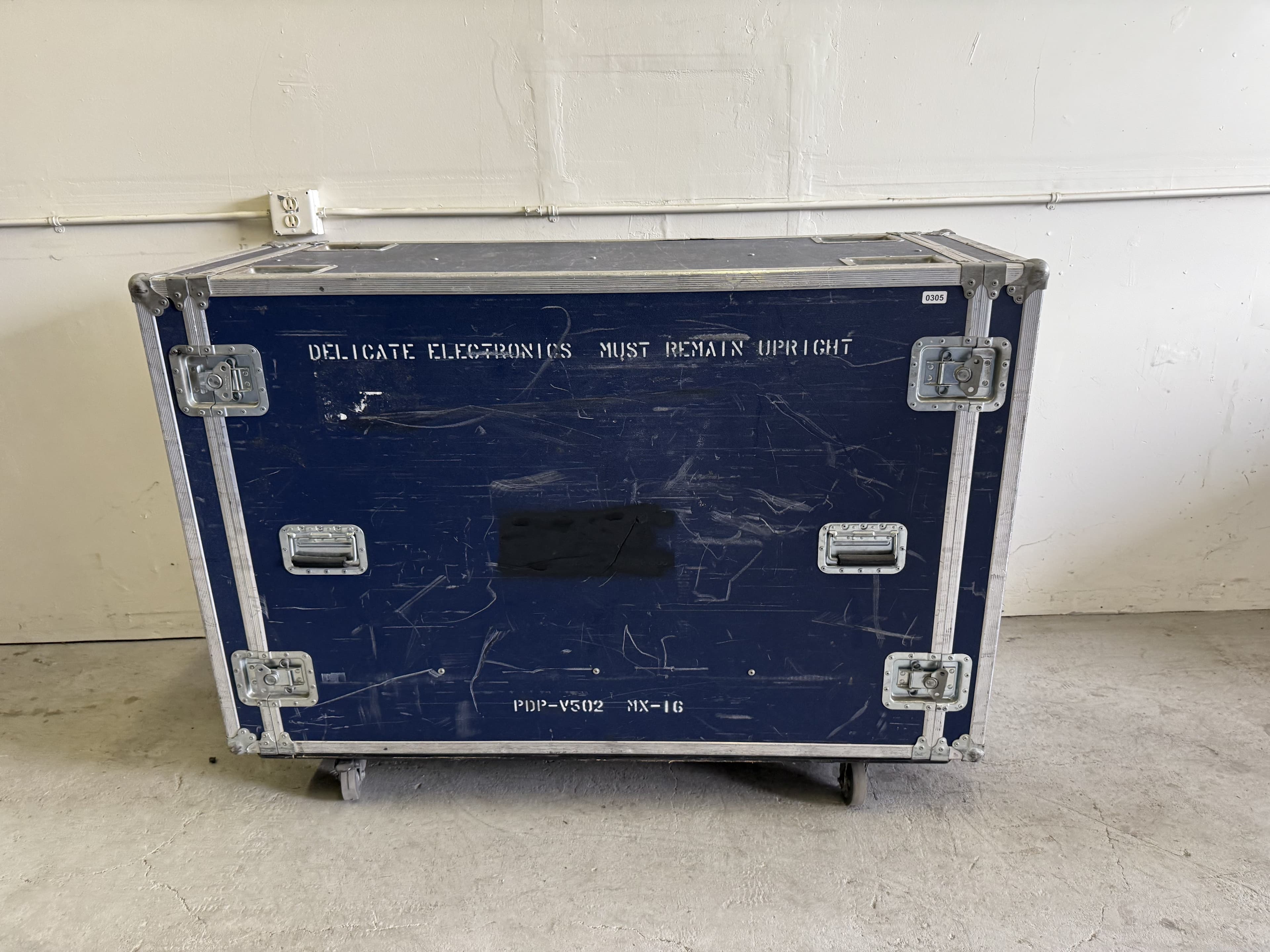 pioneer-50-tv-in-rolling-case-617307