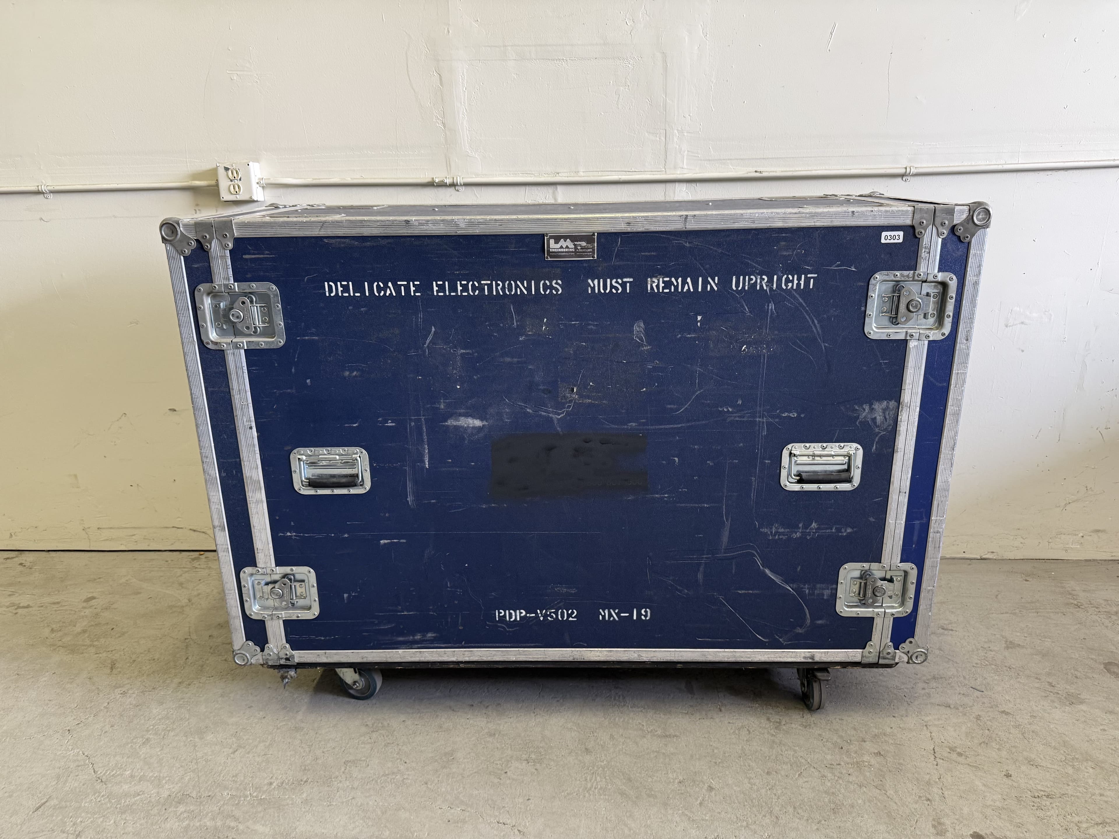 pioneer-50-tv-in-rolling-case-617309