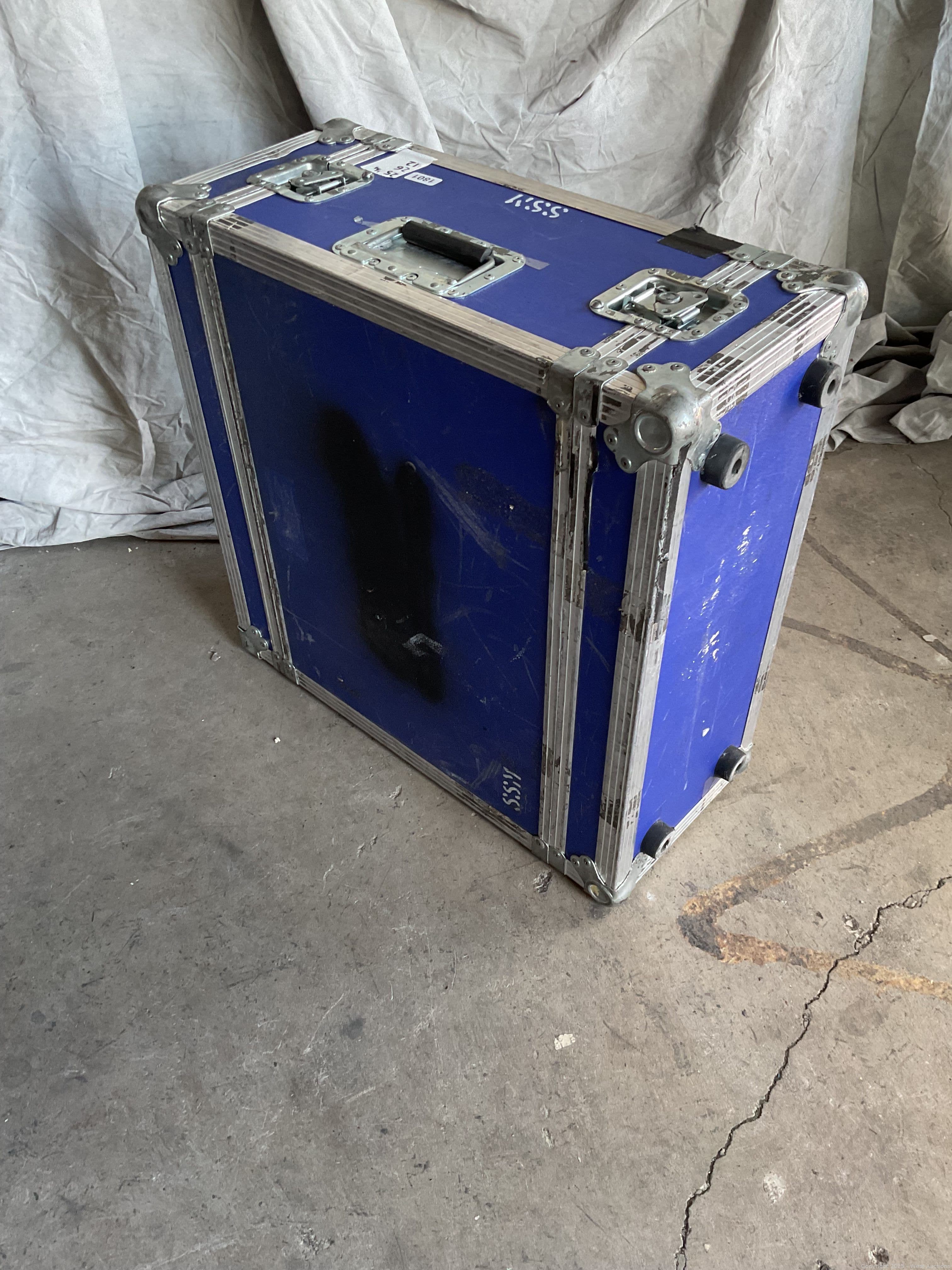 empty-rack-case-617393