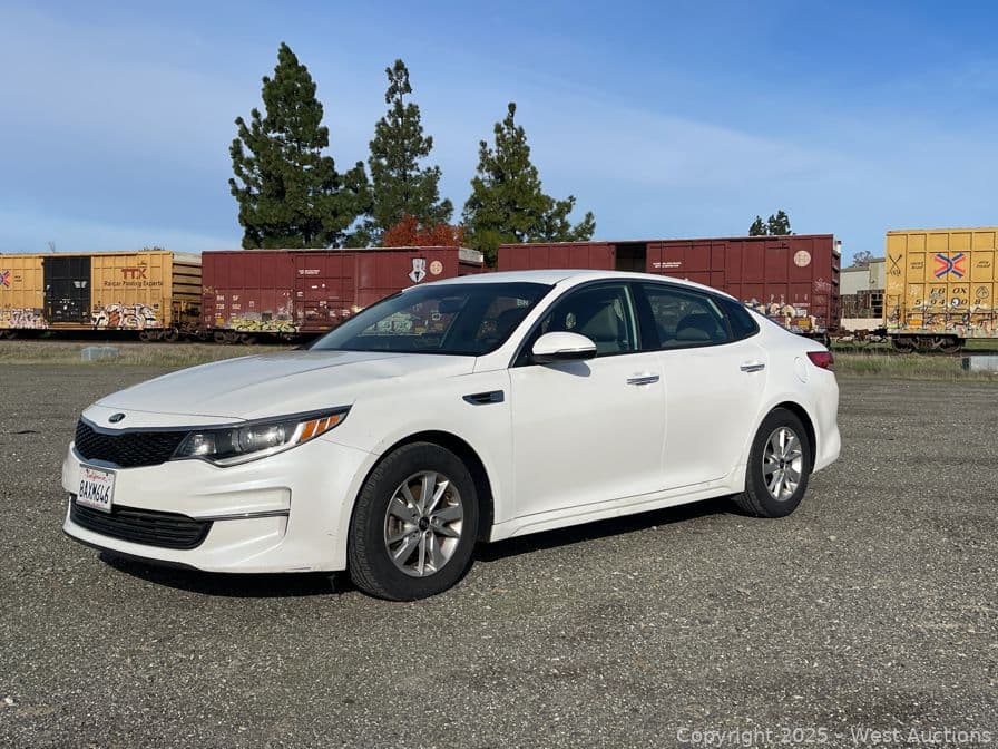 2017-kia-optima-622571