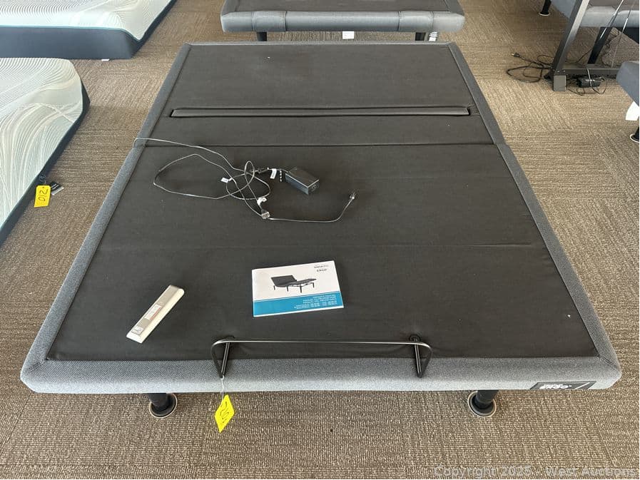 tempur-ergo-adjustable-bed-base-queen-1-599-retail-618766