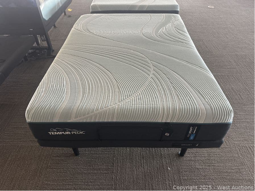 tempur-pedic-proadapt-2-0-soft-queen-3-399-retail-618773