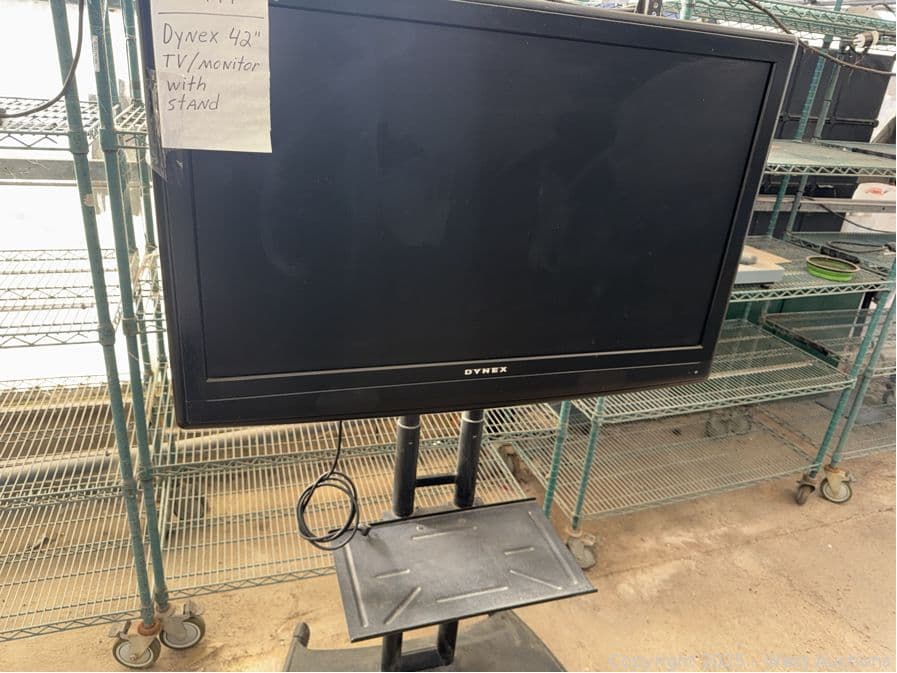 dynex-42-tvmonitor-with-stand-ml5s7128