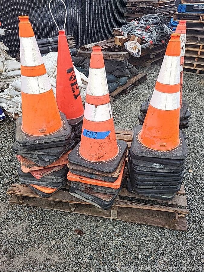 50-traffic-cones-624278