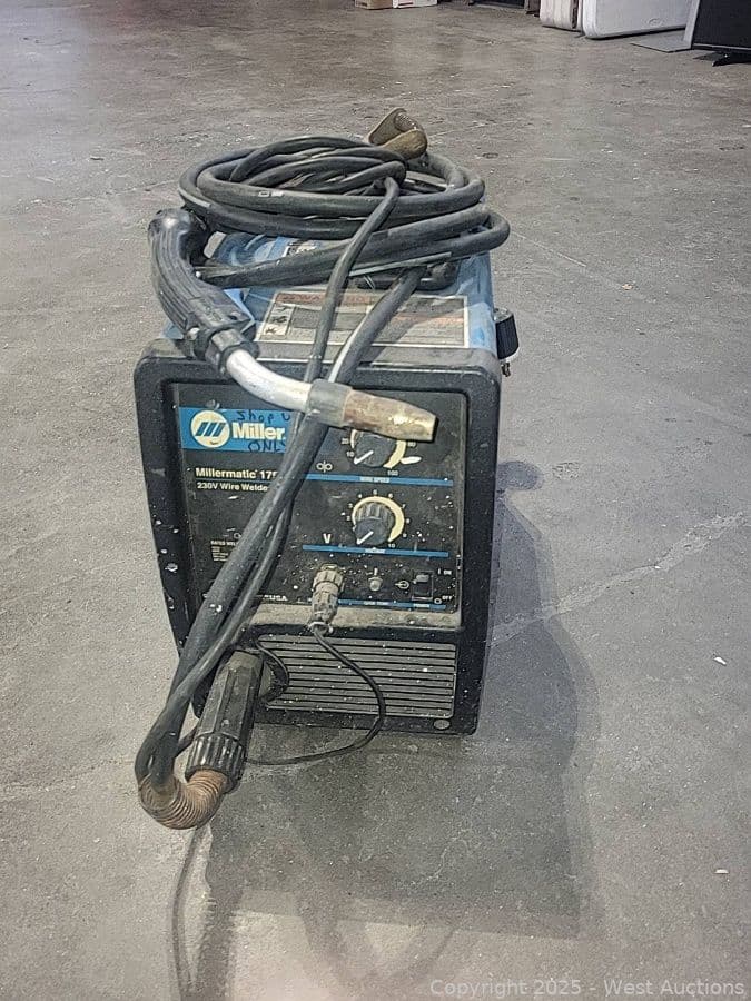 wire-feed-welder-624274
