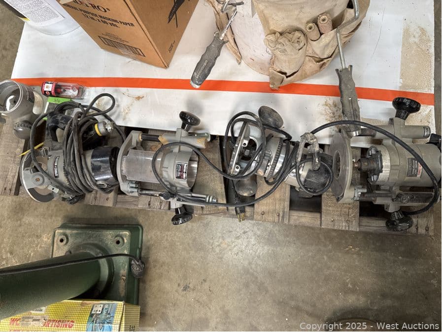 3-porter-cable-routers-with-accessories-622962