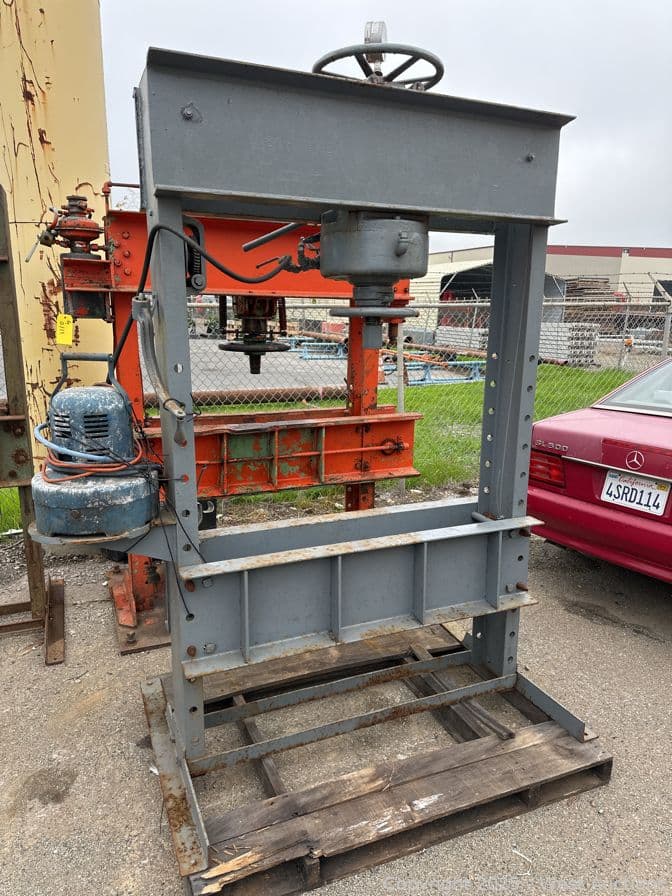 hydraulic-press-623445