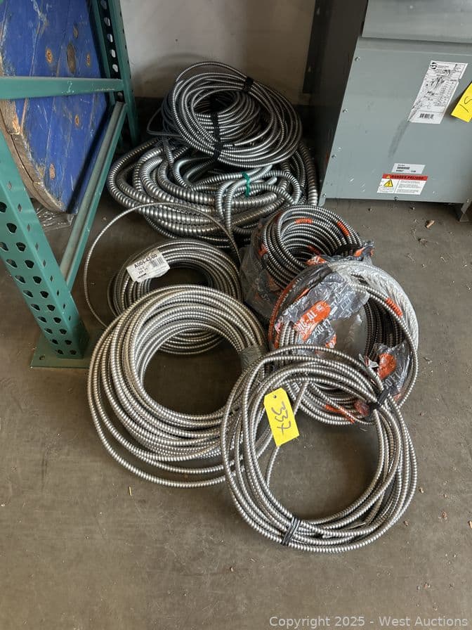 8-assorted-metal-clad-cables-623687