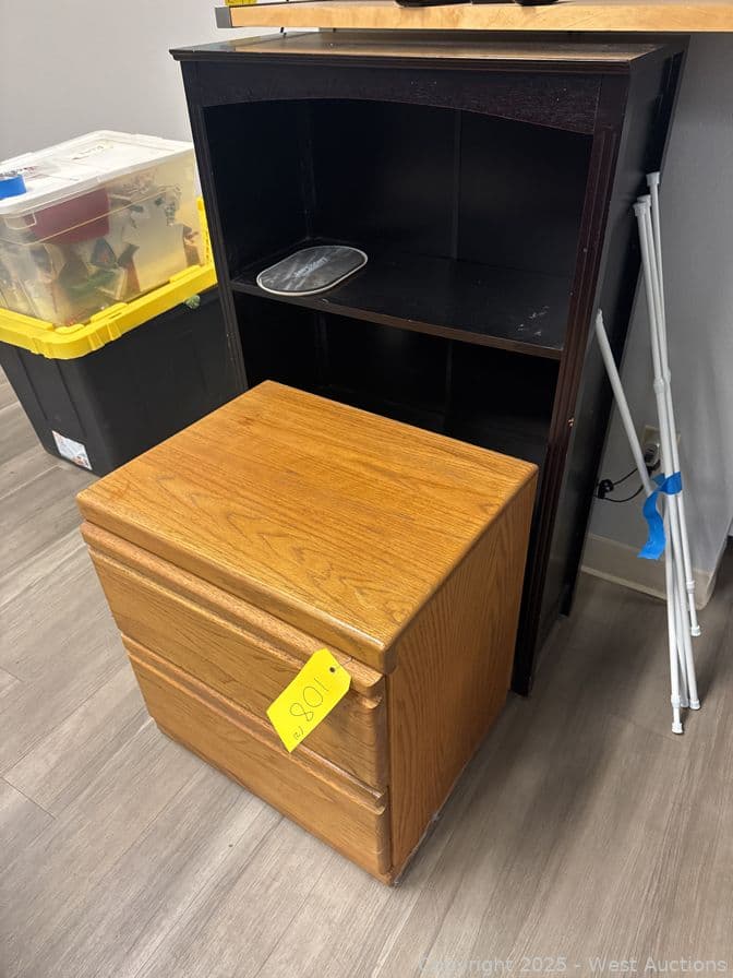 2-storage-cabinets-623804