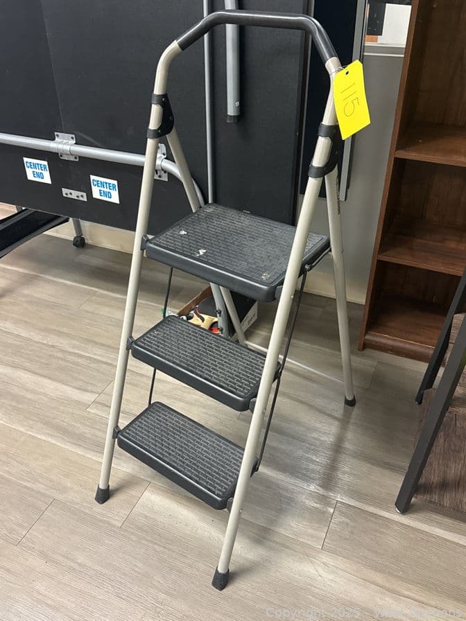 gorilla-ladders-3-step-ladder-623797