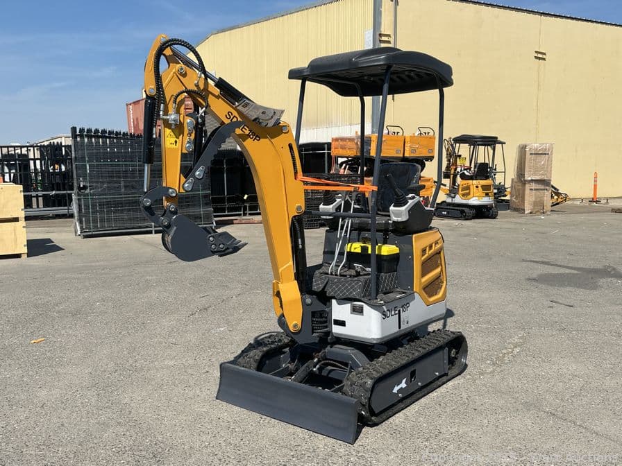 2025-sdlanch-sdle18p-mini-excavator-unused-mlbdtx7u