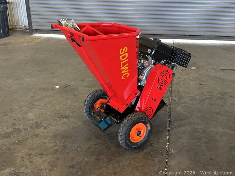 2025-sdlanch-sdlwc-gas-powered-wood-chipper-unused-mm3vbobu