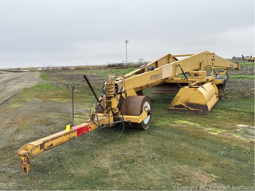 schmeiser-24-folding-triplane-623543