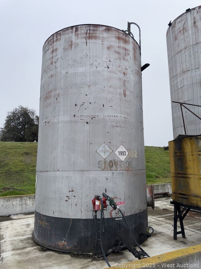 5000-8300-gallon-industrial-diesel-fuel-tank-with-filtered-dispenser-622944