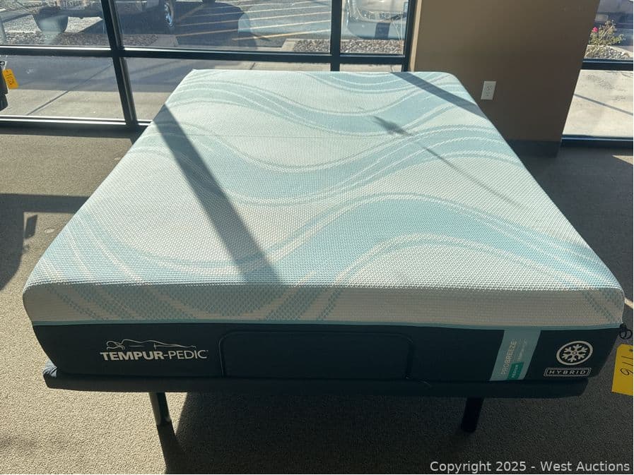 tempur-pedic-probreeze-medium-hybrid-queen-4-599-retail-623069