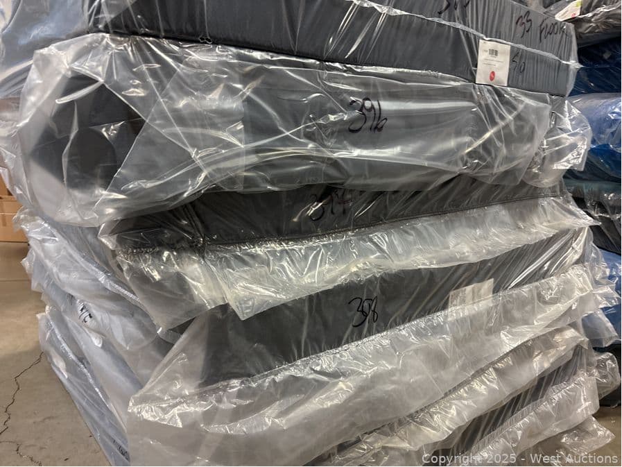 1-simmons-black-flat-foundation-queen-623315