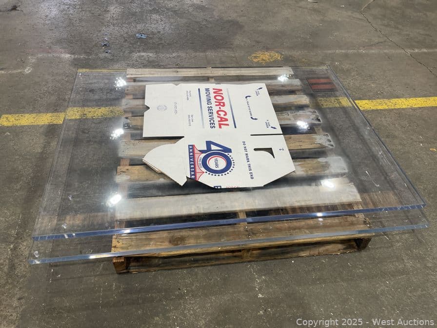 2-pieces-of-ballistic-glass-623831