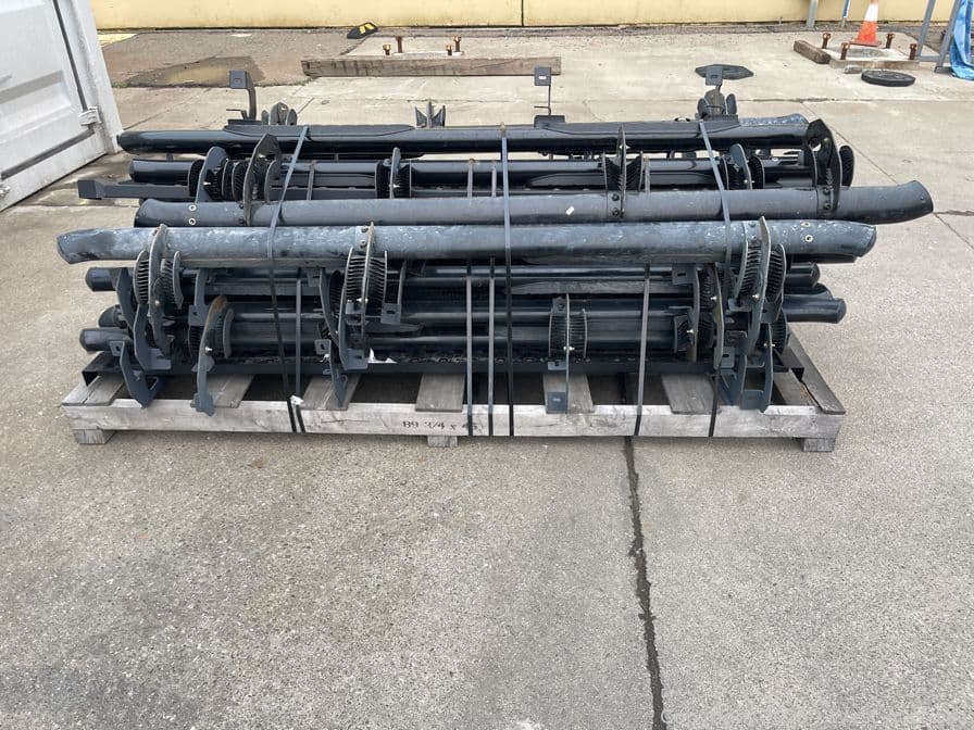 pallet-of-assorted-westin-pro-traxx-truck-side-step-rails-623828